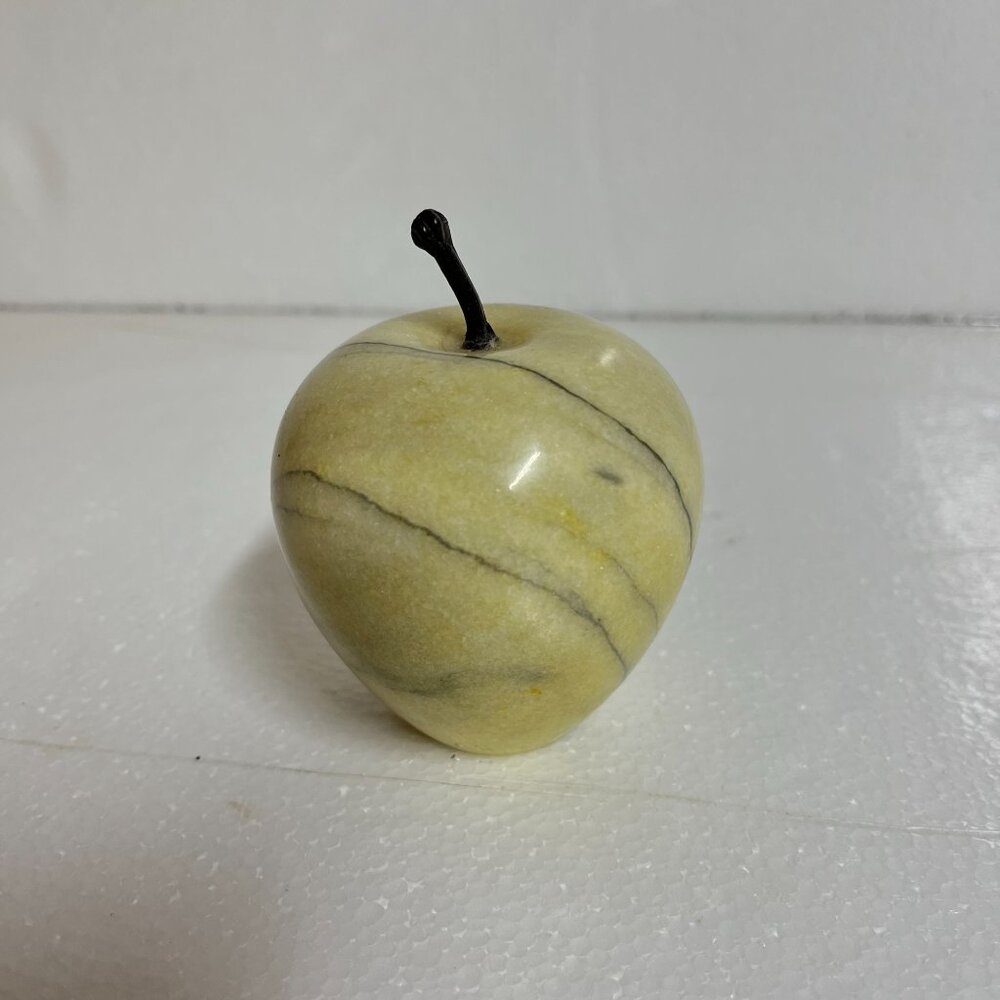 Decorative Onyx Apple Paperweight‎ Over 1 lb